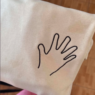 Bluza / koszulka z haftem rączki dziecka